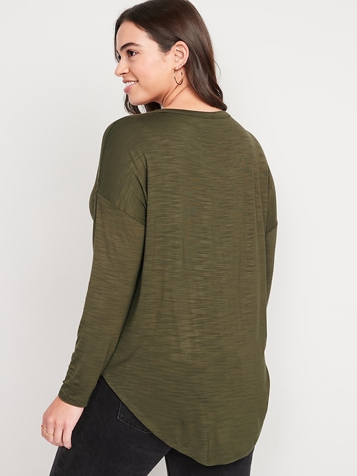 Image number 6 showing, Luxe Long-Sleeve Voop-Neck Tunic T-Shirt