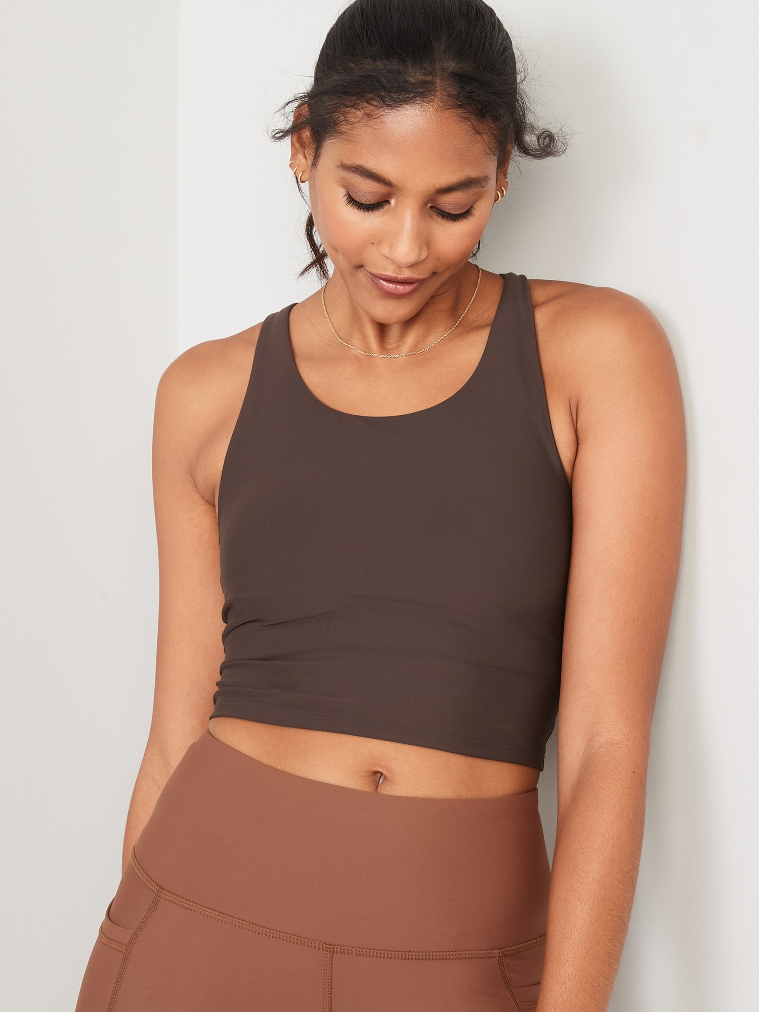 Old Navy Light Support PowerSoft Adjustable Longline Sports Bra for Women brown. 1
