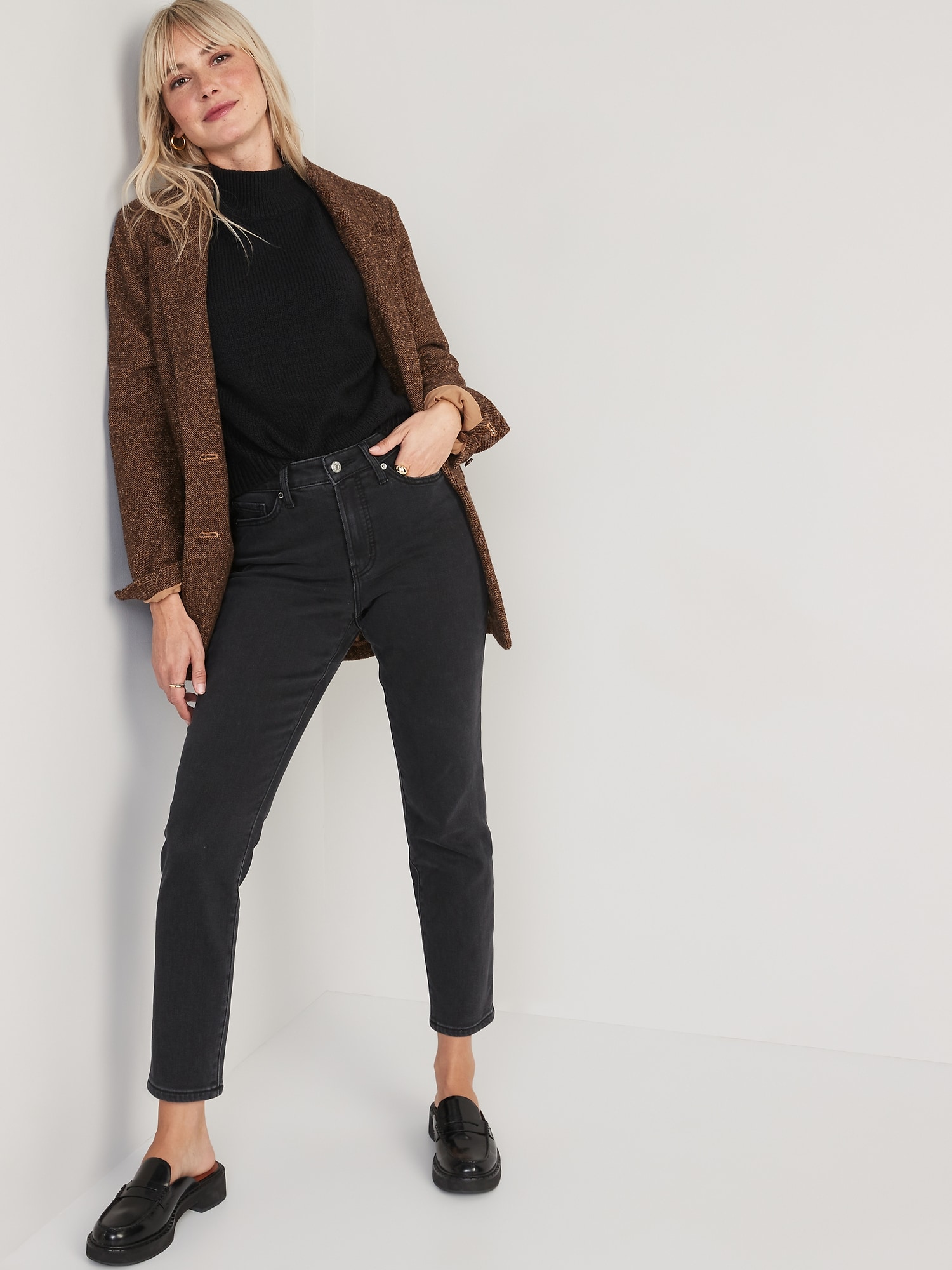 High-Waisted Built-In Warm OG Straight Ankle Jeans
