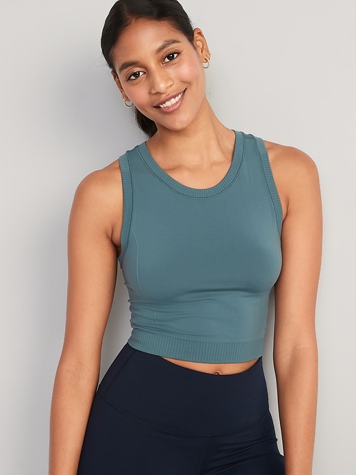 Old Navy Seamless Performance Racerback Tank Top for Women. 5