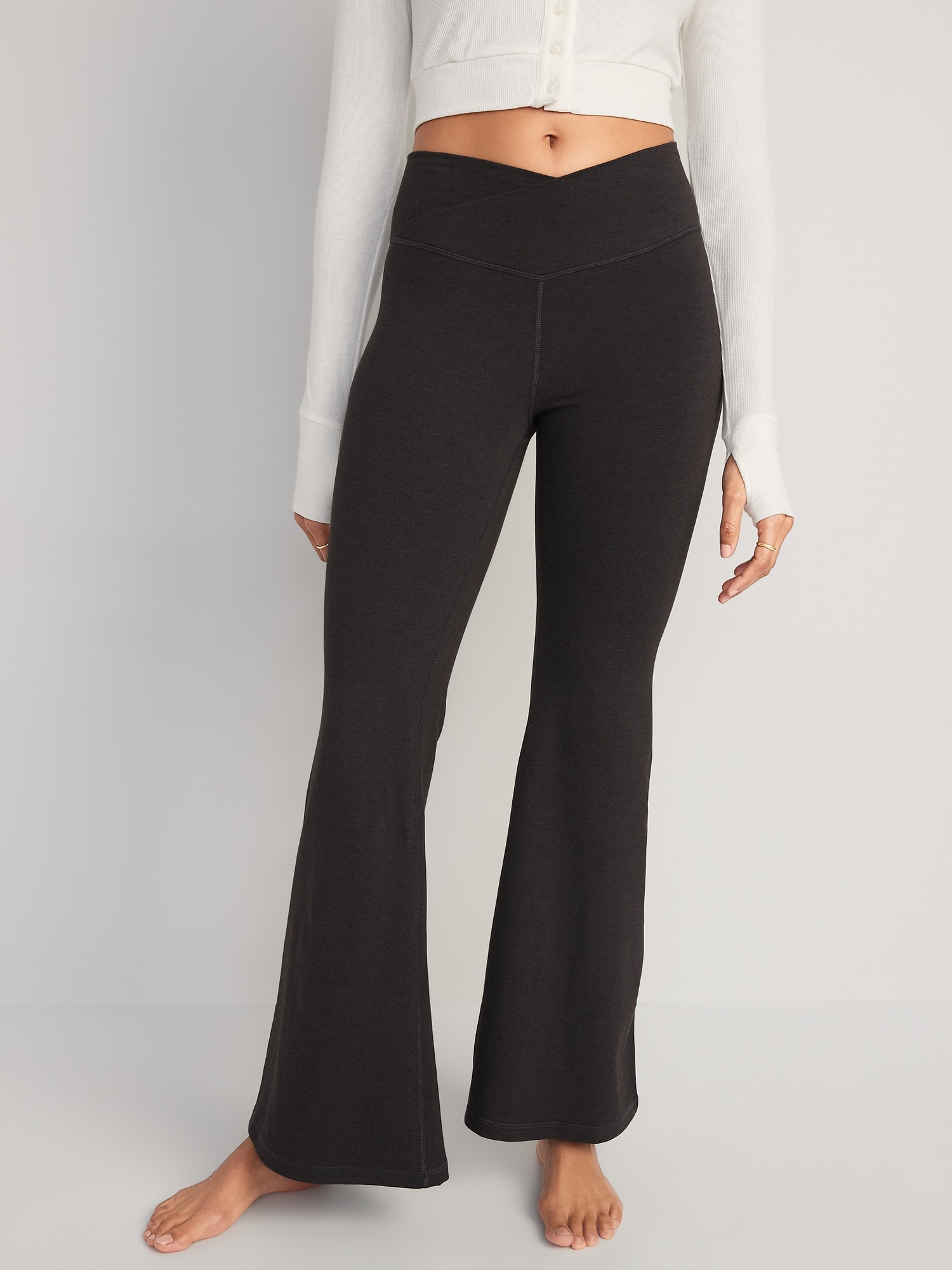 Old Navy Extra High-Waisted PowerChill Super-Flare Pants for Women