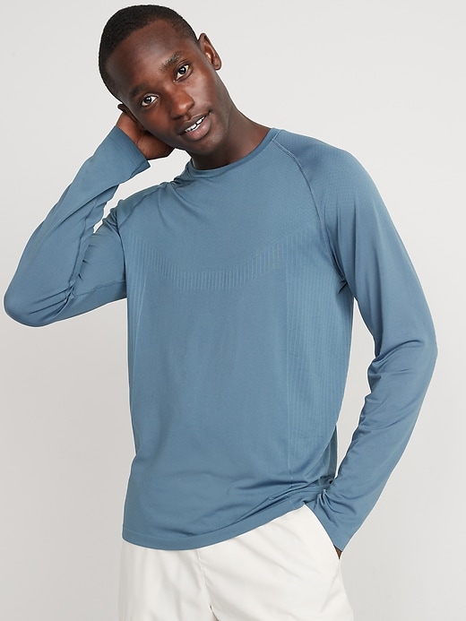 Seamless Long-Sleeve T-Shirt