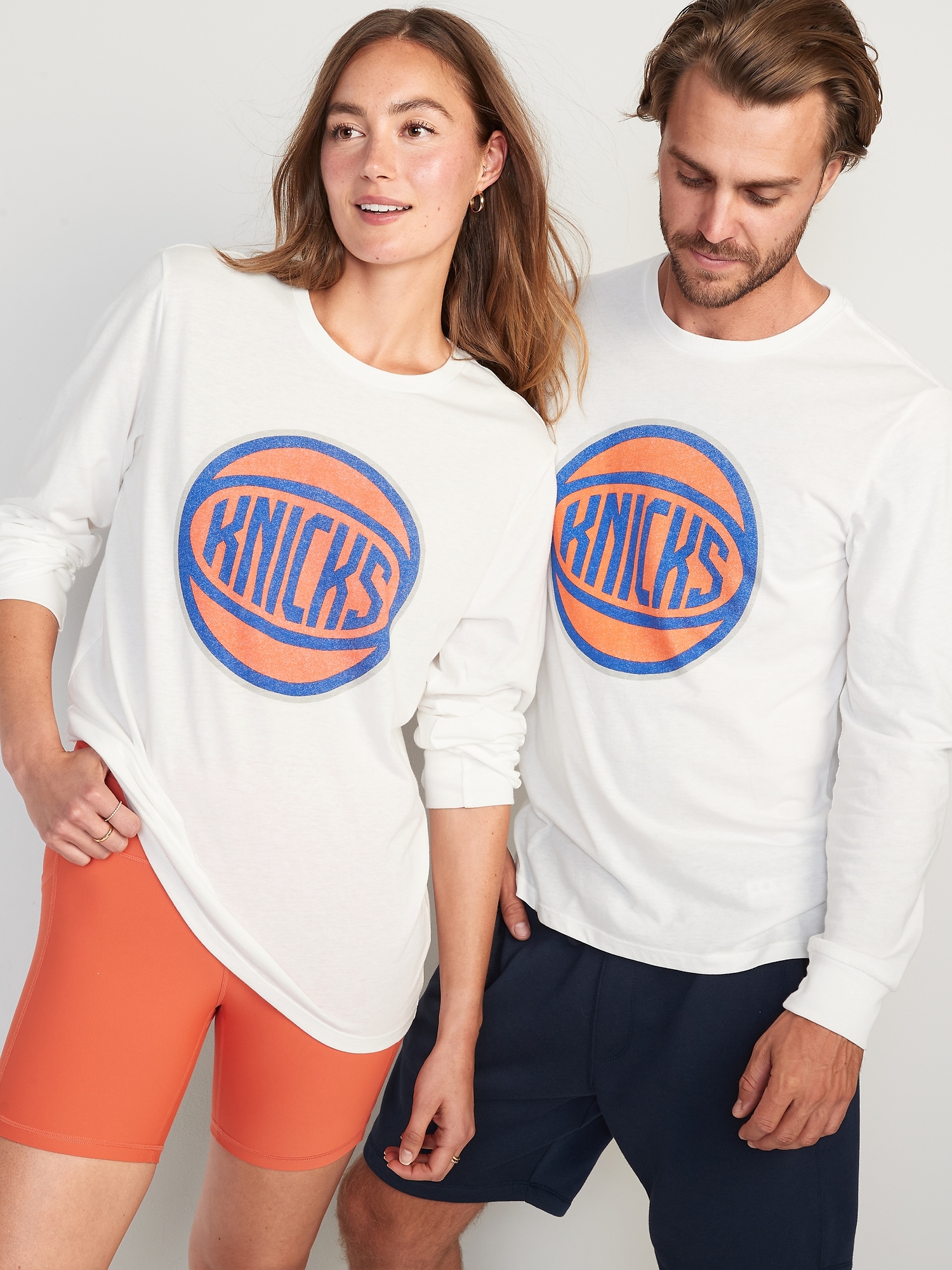 NBA® New York Knicks™ Gender-Neutral Long-Sleeve T-Shirt for Adults