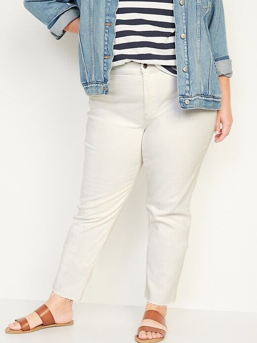 Image number 7 showing, Mid-Rise Boyfriend Straight Cut-Off White Jeans for Women