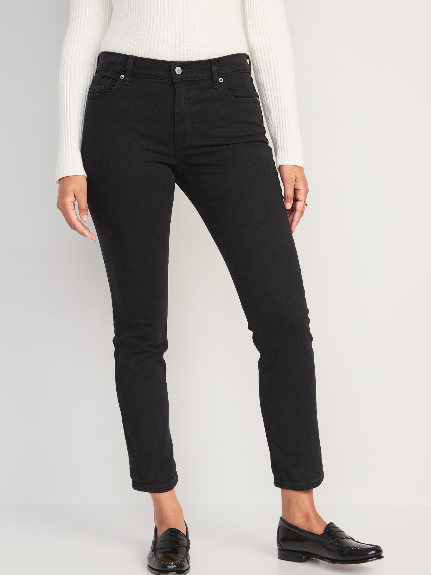 Low-Rise Black-Wash Boyfriend Straight Jeans for Women | Old Navy