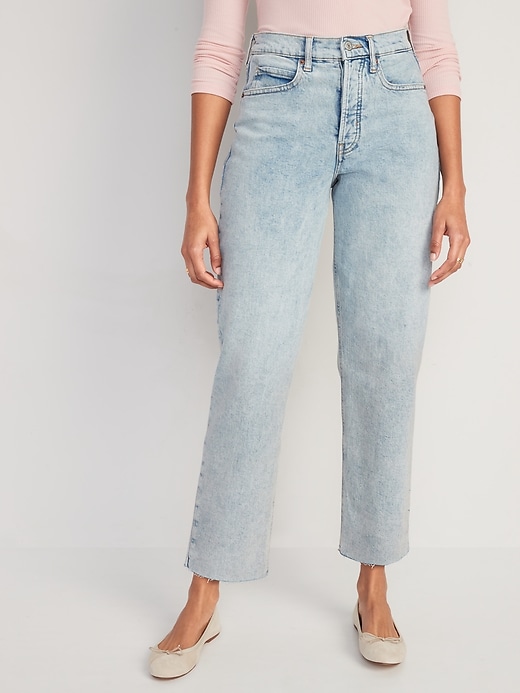 Image number 1 showing, Curvy Extra High-Waisted Button-Fly Sky-Hi Straight Cut-Off Jeans for Women