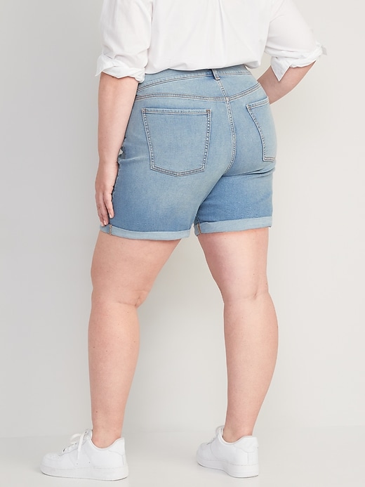 Image number 8 showing, Mid-Rise Wow Jean Shorts -- 7-inch inseam