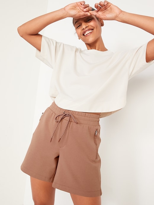 Image number 3 showing, High-Waisted Dynamic Fleece Shorts -- 6-inch inseam