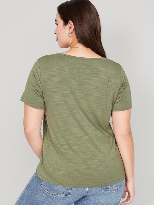 Classic V-Neck T-Shirt – Luxuria & Co.