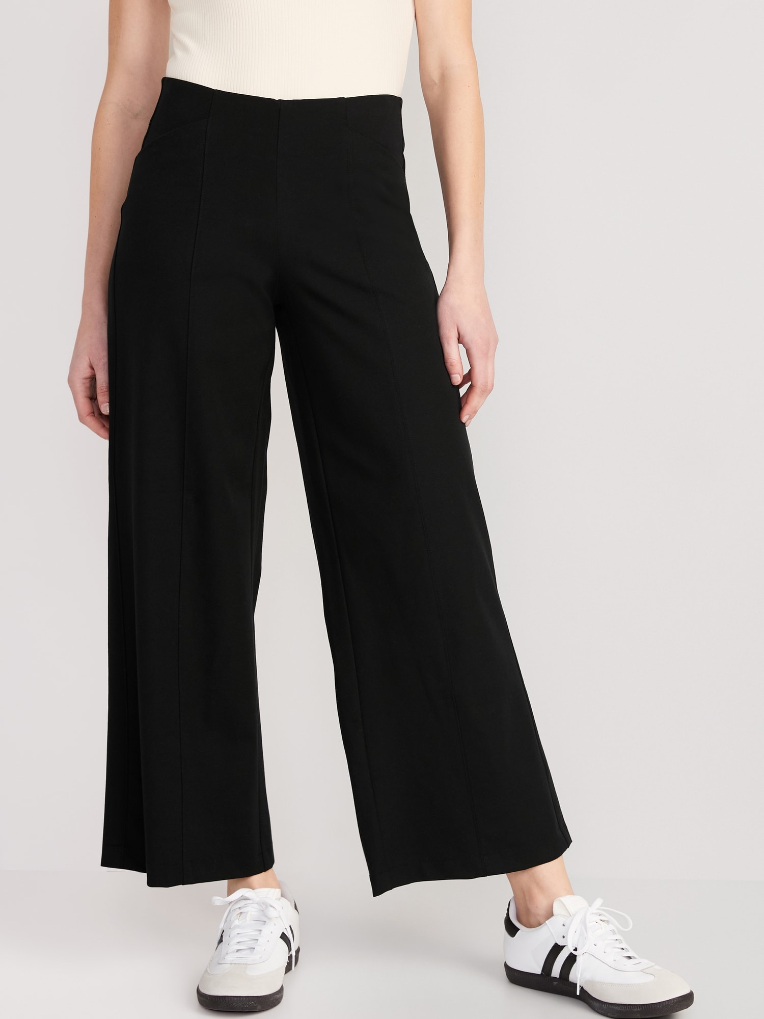 Old Navy High-Waisted Pull-On Pixie Wide-Leg Pants black. 1