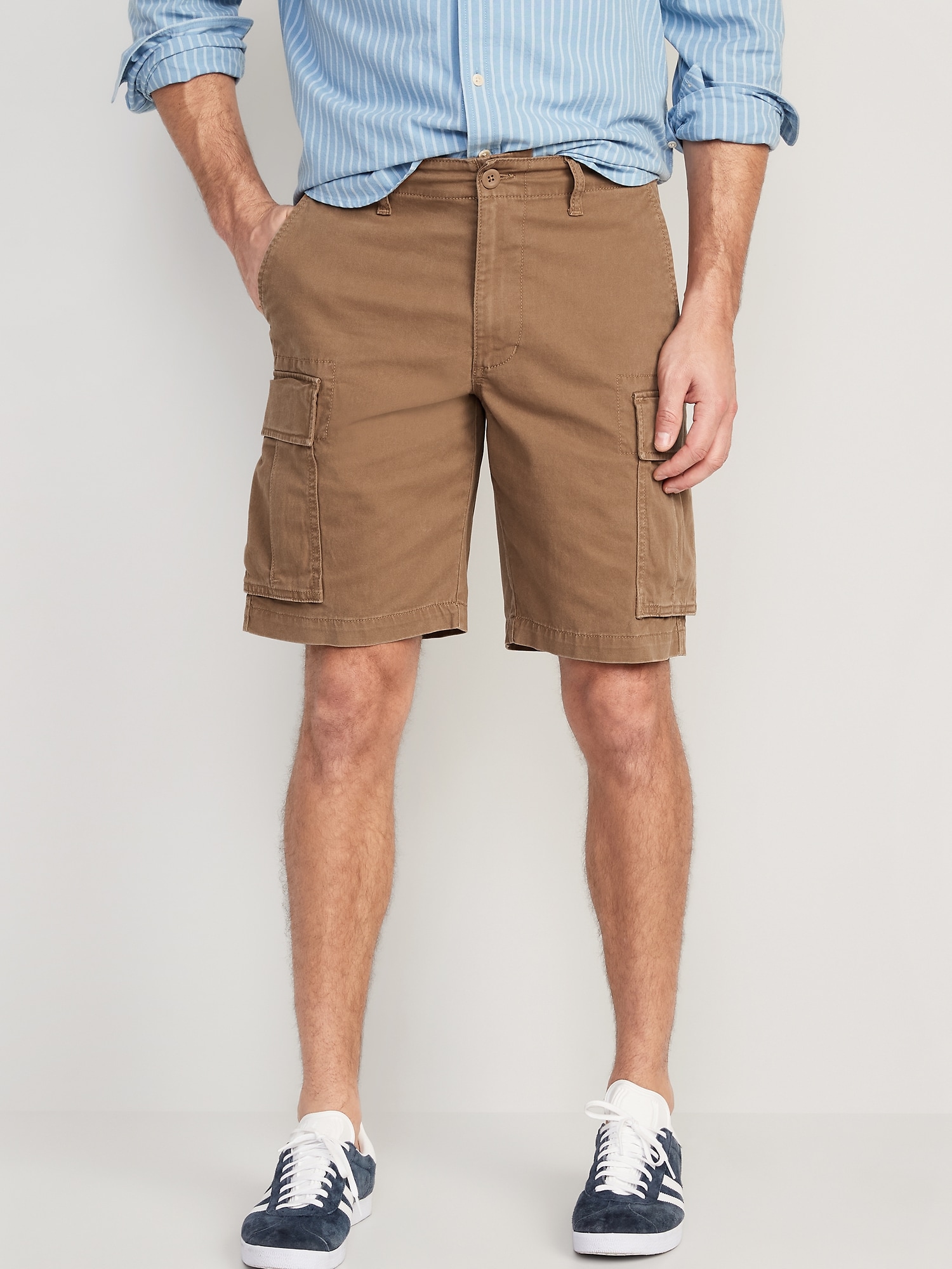 Old Navy Relaxed Lived-In Cargo Shorts for Men -- 10-inch inseam brown. 1