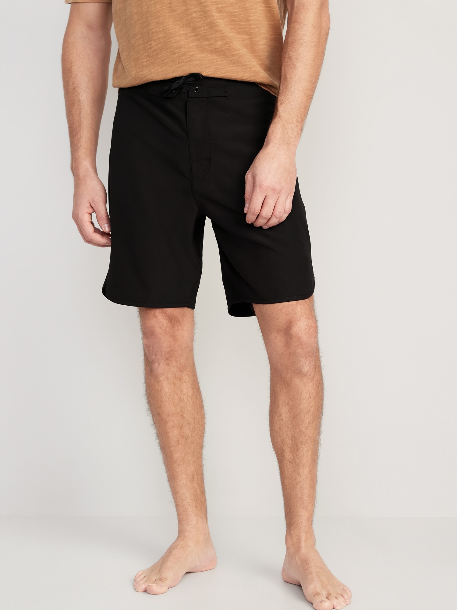 Old Navy Built-In Flex Board Shorts for Men -- 8-inch inseam black. 1