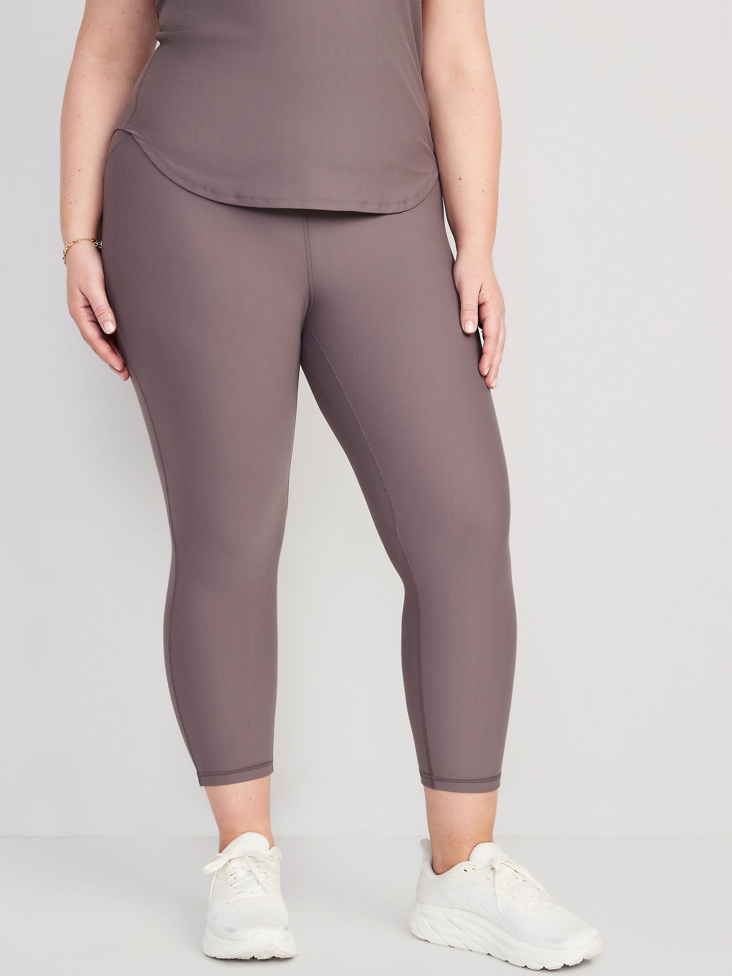 Extra High-Waisted PowerLite Lycra® ADAPTIV Cropped Leggings for