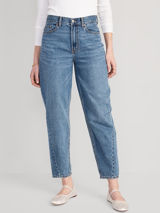 Image number 1 showing, Extra High-Waisted Balloon Ankle Jeans