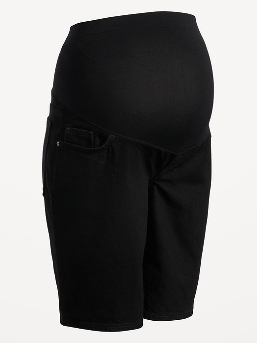 Image number 4 showing, Maternity Full Panel OG Straight Black Jean Shorts -- 9 -inch inseam