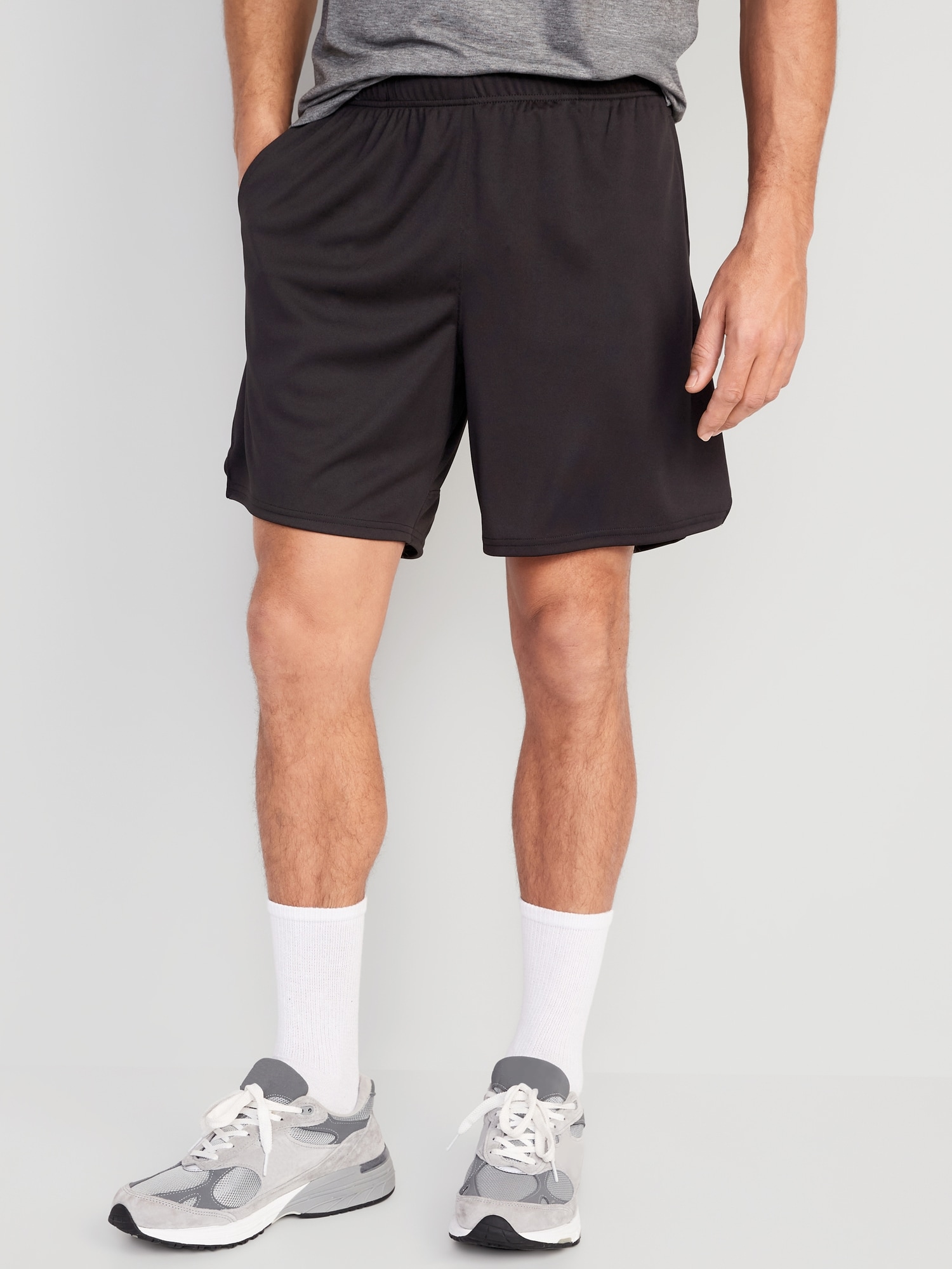 Old Navy Go-Dry Mesh Basketball Shorts for Men -- 7-inch inseam black. 1