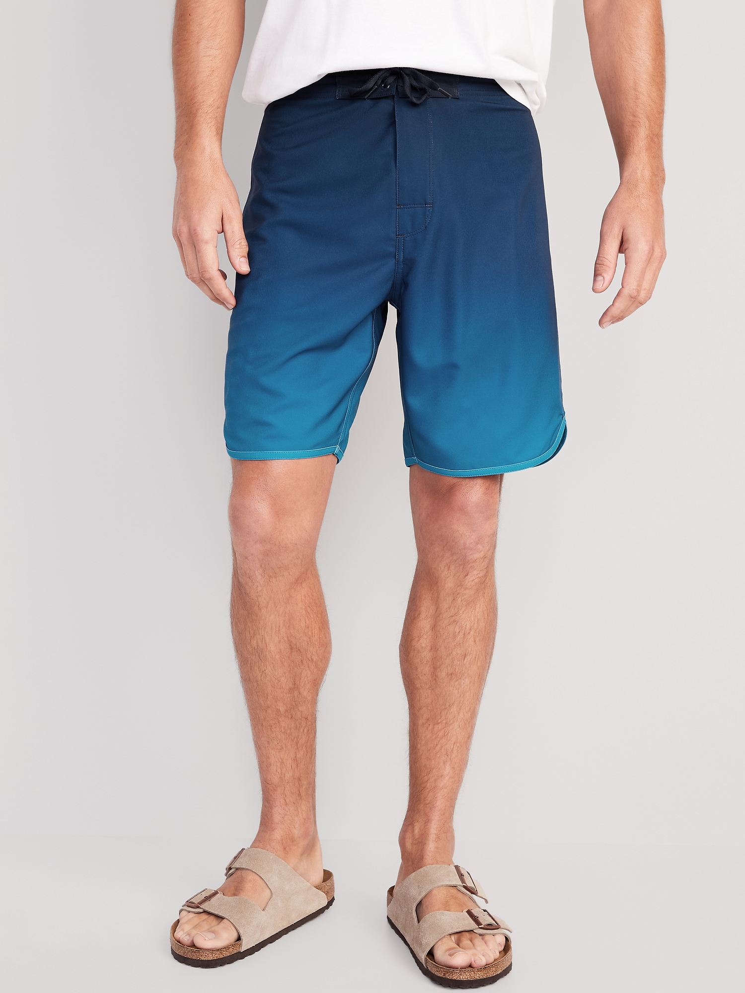 Old Navy Built-In Flex Board Shorts for Men -- 8-inch inseam blue. 1