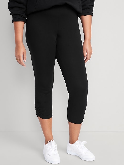 Image number 5 showing, High-Waisted Cropped Ruched Leggings for Women