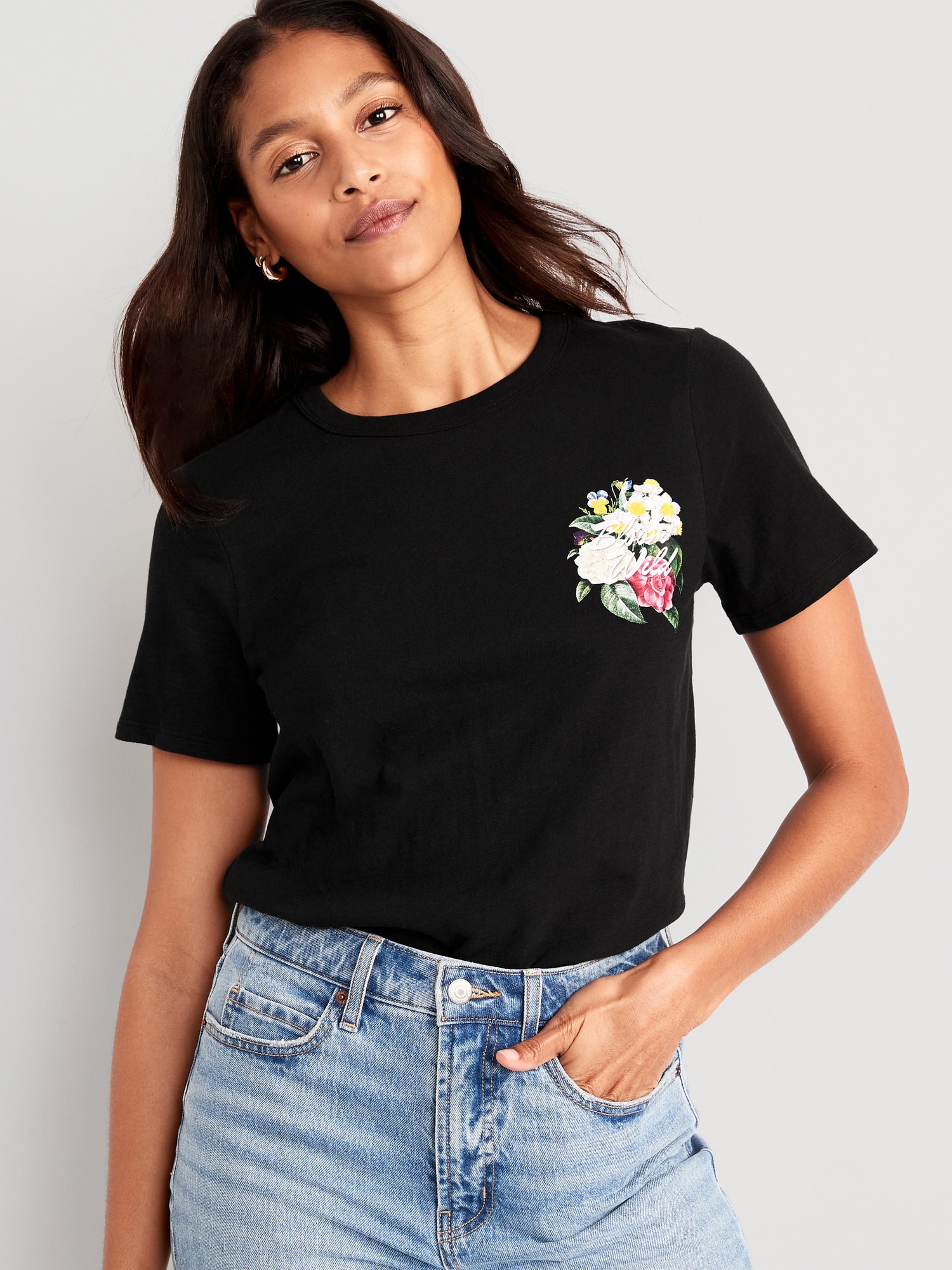 Old Navy EveryWear Slub-Knit Graphic T-Shirt for Women black. 1