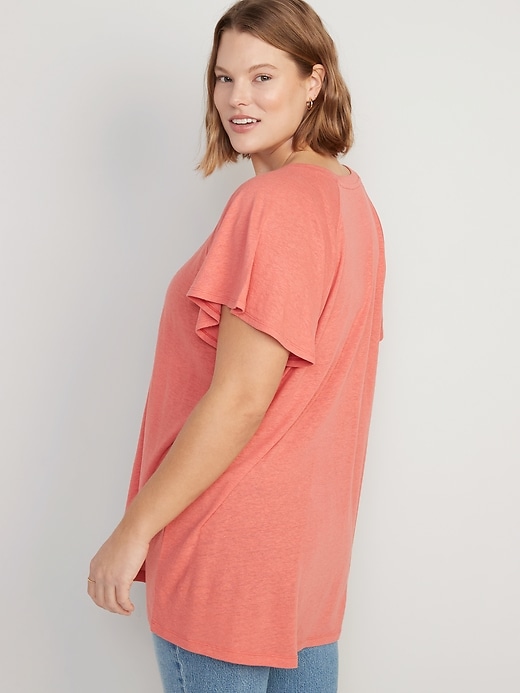 Image number 6 showing, Oversized V-Neck Linen-Blend Tunic T-Shirt