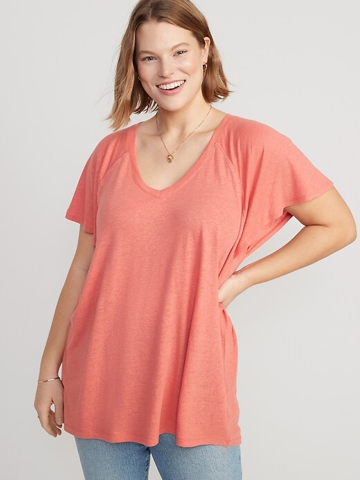 Image number 5 showing, Oversized V-Neck Linen-Blend Tunic T-Shirt