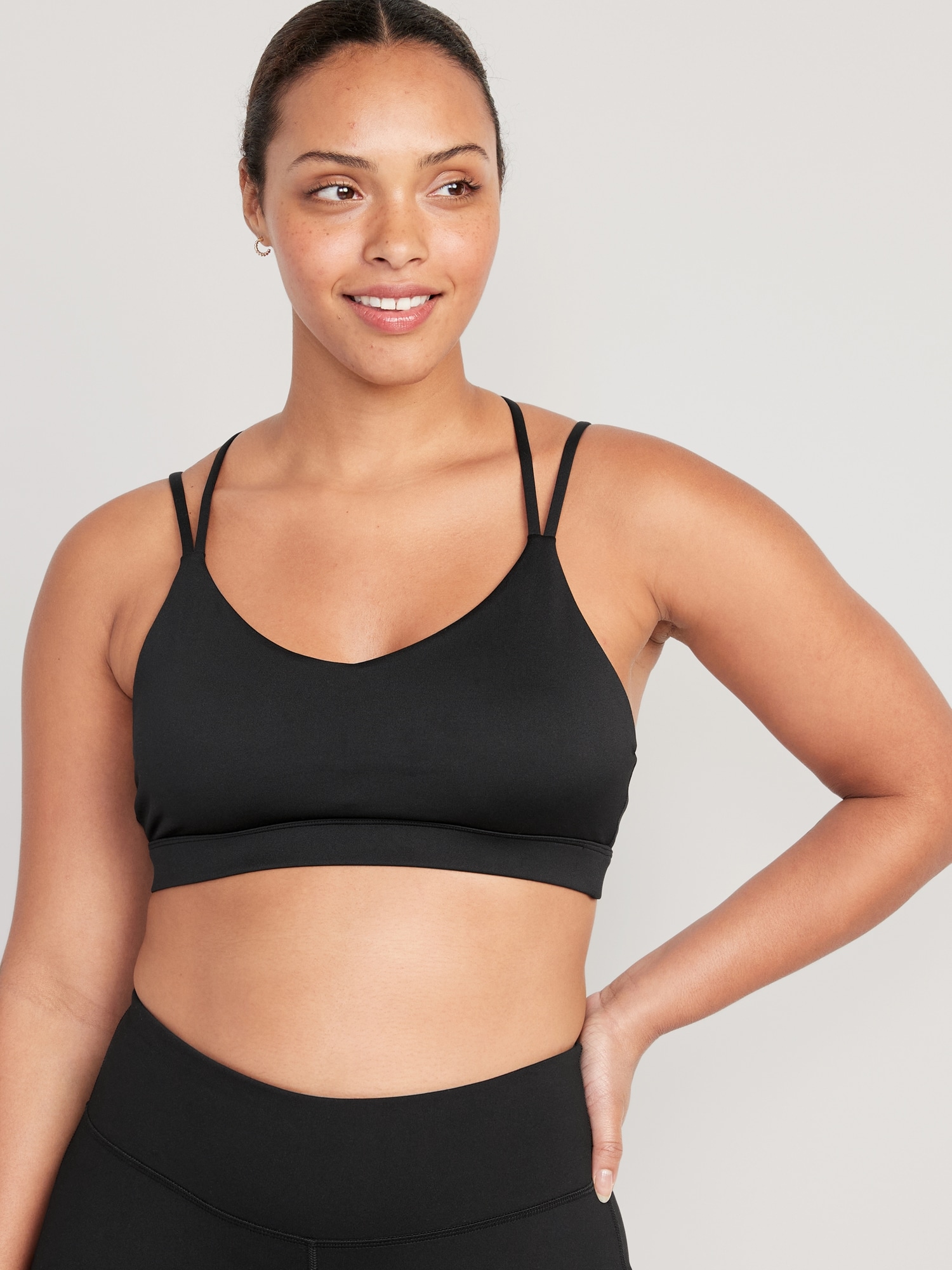 Shop Slim Fit Medium Support Solid Sports Bra with Criss Cross Back Online