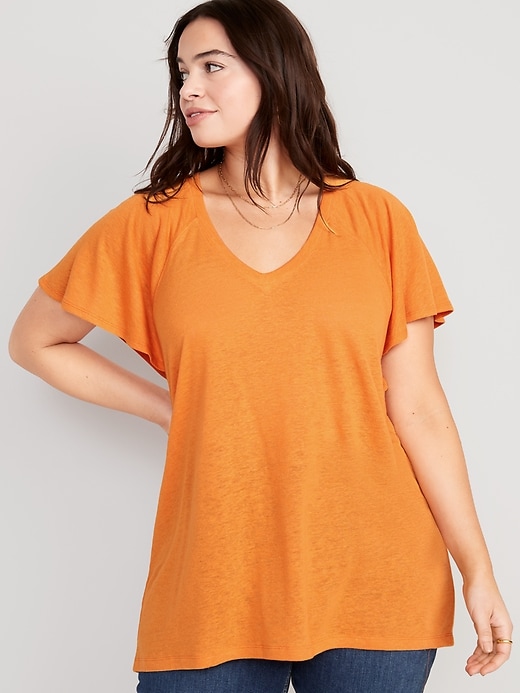 Image number 5 showing, Oversized V-Neck Linen-Blend Tunic T-Shirt