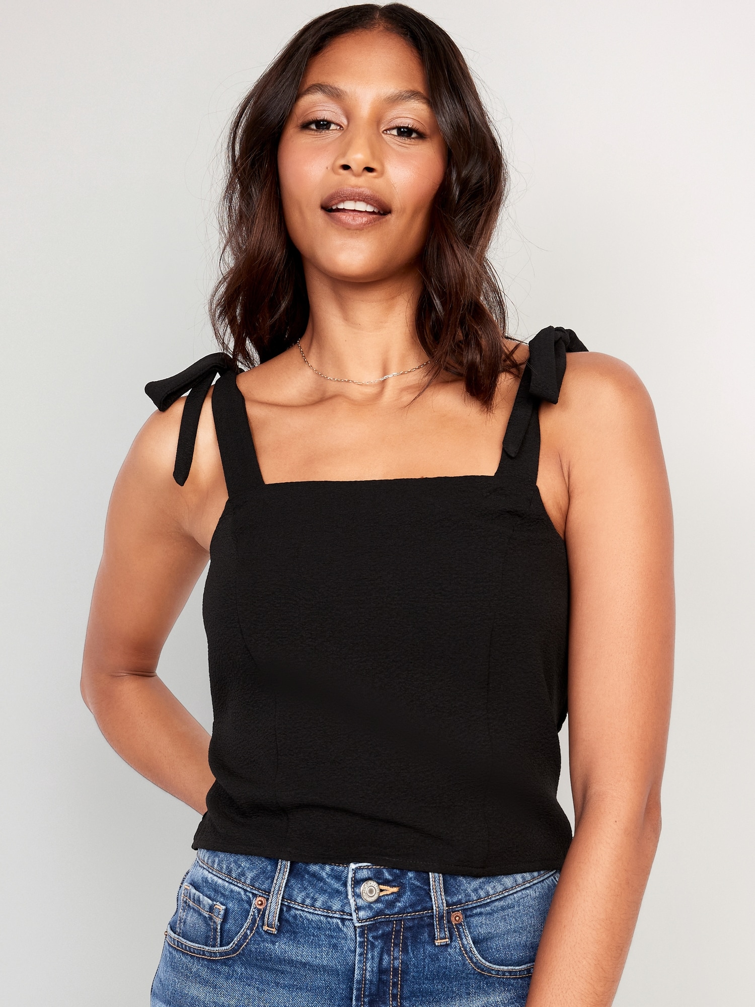 Old Navy Fitted Tie-Shoulder Cropped Dobby Corset Cami Top for Women black. 1