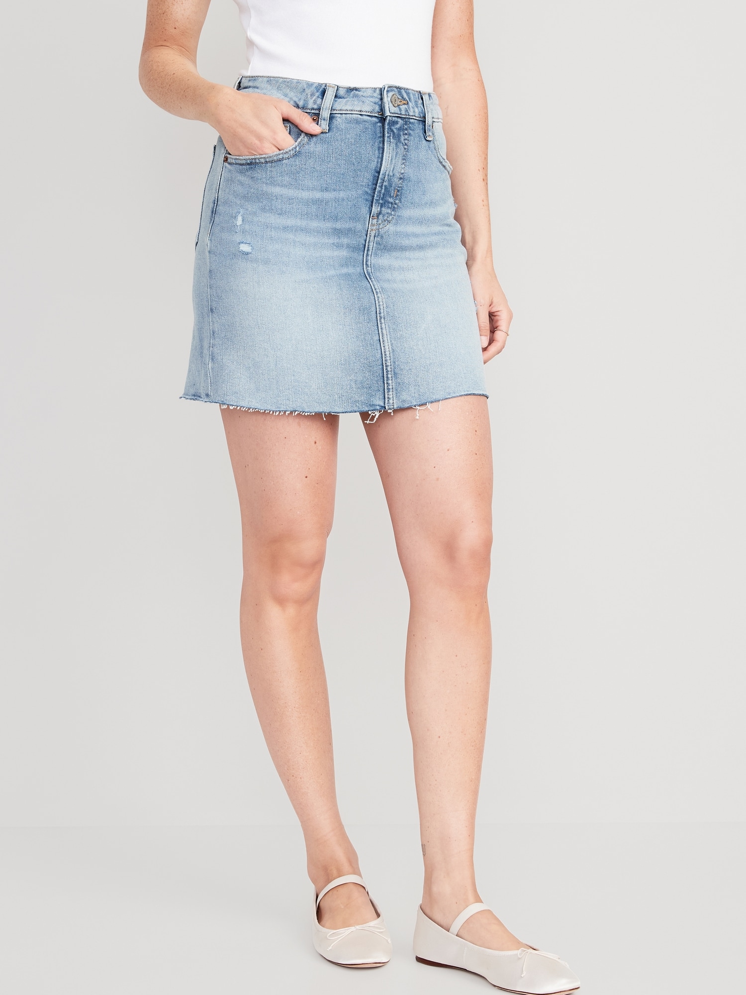 Denim Skirt Outfit Inspiration: Get Inspired by These 17 Adorable Look –  Forever Dolled Up
