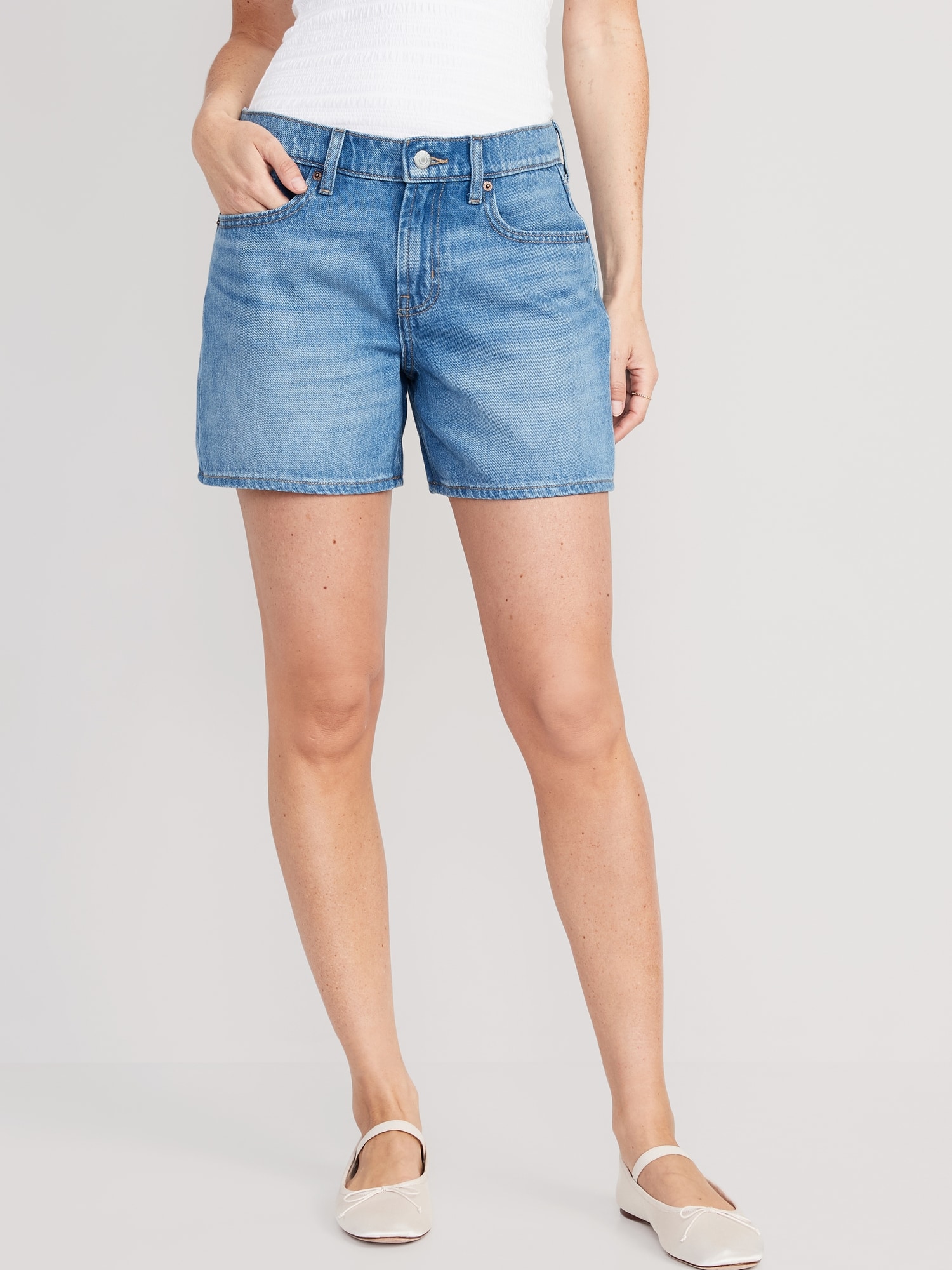 Old Navy Mid-Rise Baggy A-Line Jean Shorts for Women -- 5-inch inseam blue. 1