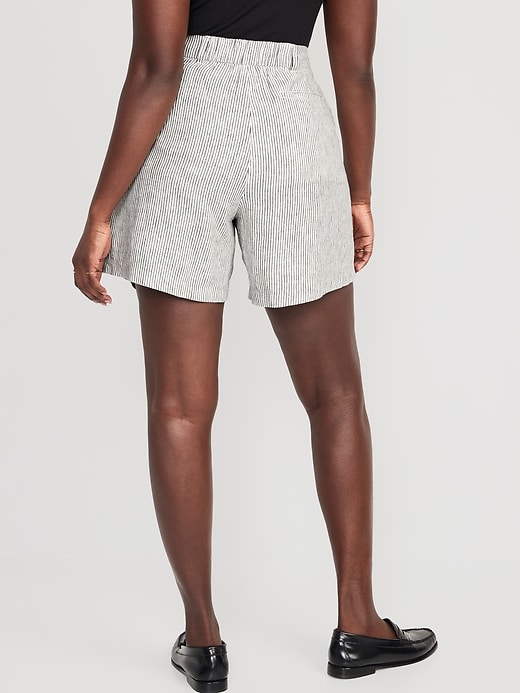 Image number 6 showing, Extra High-Waisted Linen-Blend Taylor Shorts -- 6-inch inseam