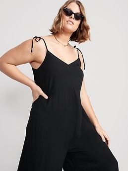 Our bestselling Linen Blend V Neck Camisole Jumpsuit has made a comeback  this season. Made with breathable fabric and a loose fit silho