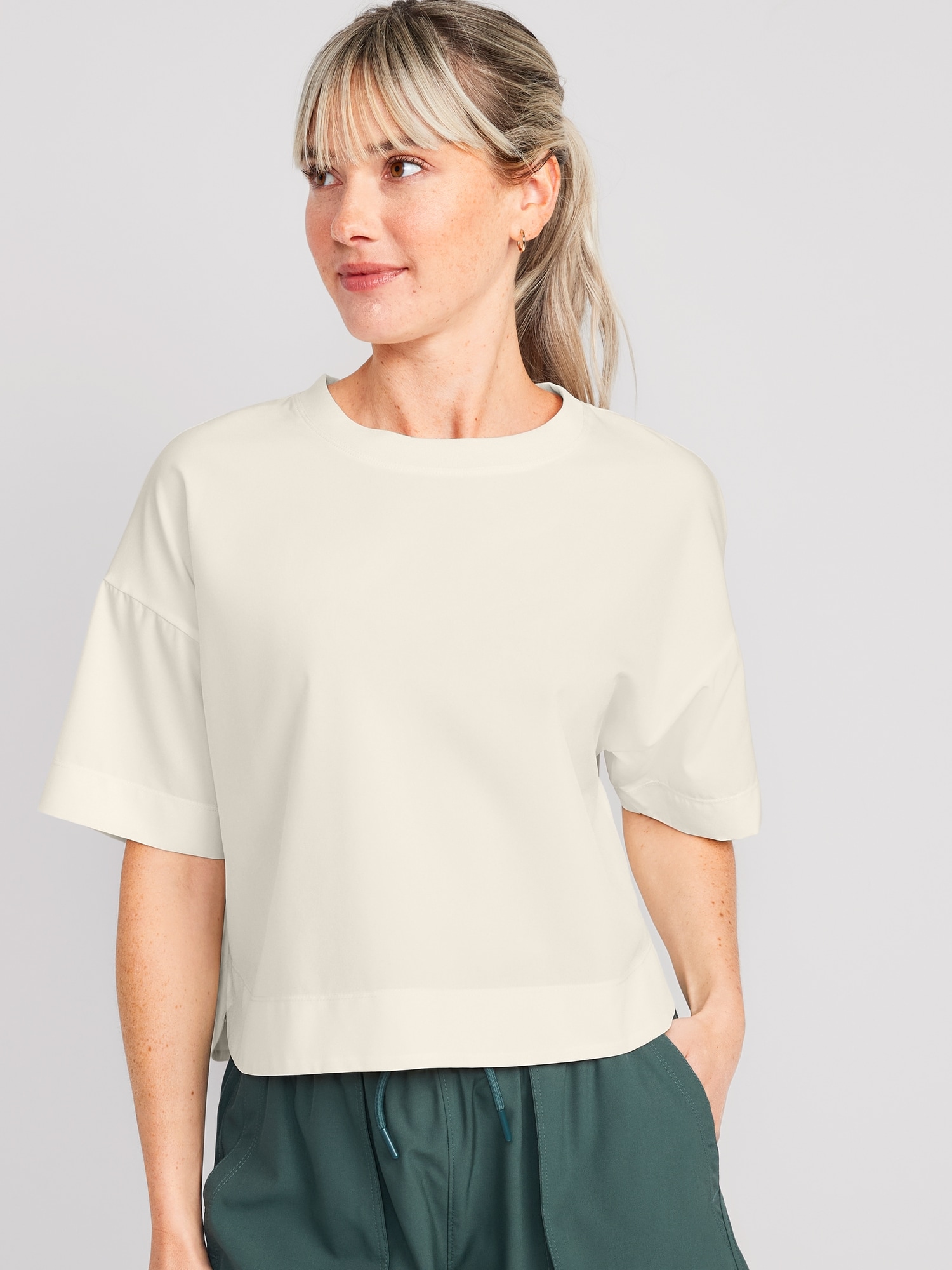 Old Navy StretchTech Cropped T-Shirt for Women beige. 1