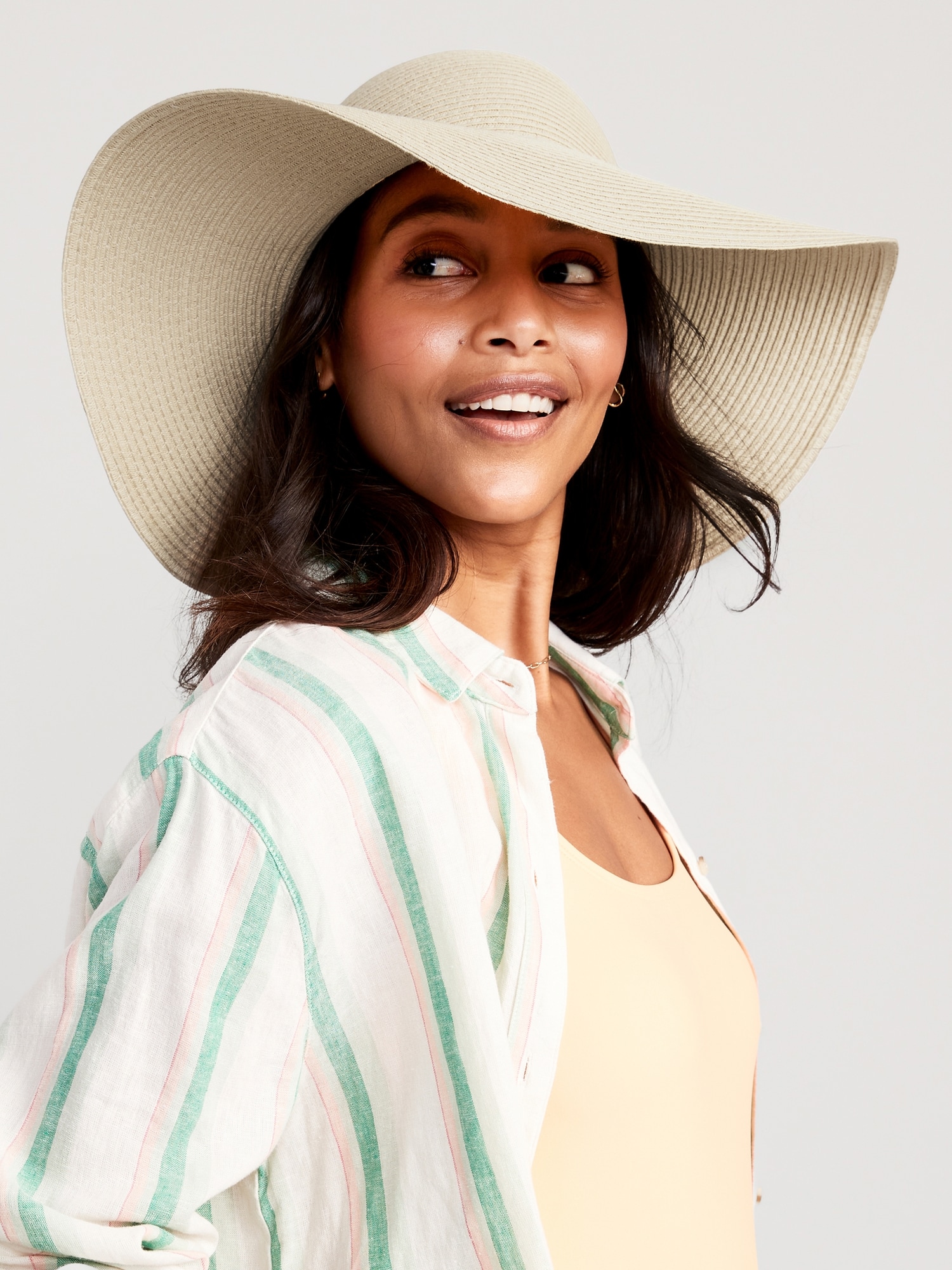 Old Navy Wide-Brim Straw Sun Hat for Women white - 557871022