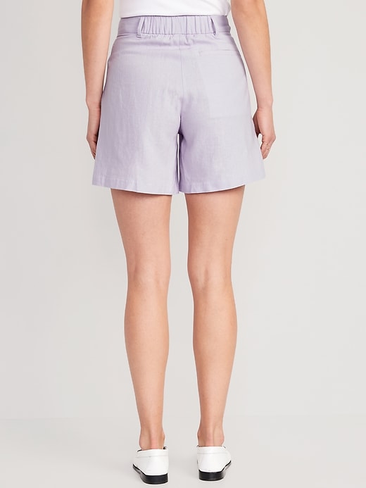 Image number 2 showing, Extra High-Waisted Linen-Blend Taylor Shorts -- 6-inch inseam