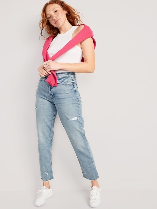 Image number 3 showing, Curvy Extra High-Waisted Button-Fly Straight Cut-Off Jeans