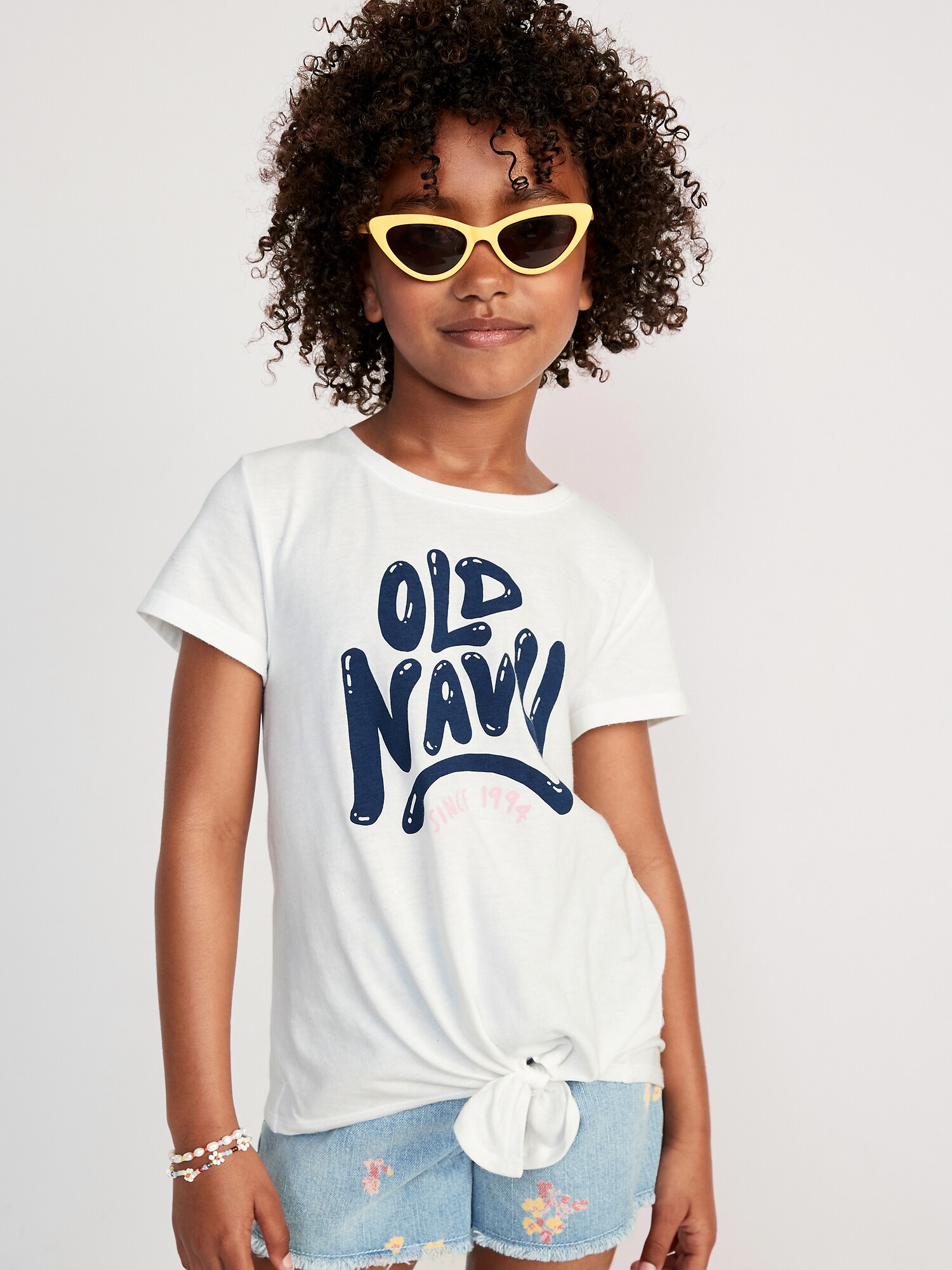 Old Navy - Short-Sleeve Graphic Front Tie-Knot T-Shirt for Girls white