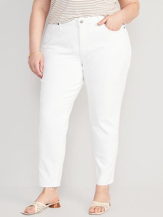 Image number 7 showing, Curvy High-Waisted OG Straight Cut-Off Jeans