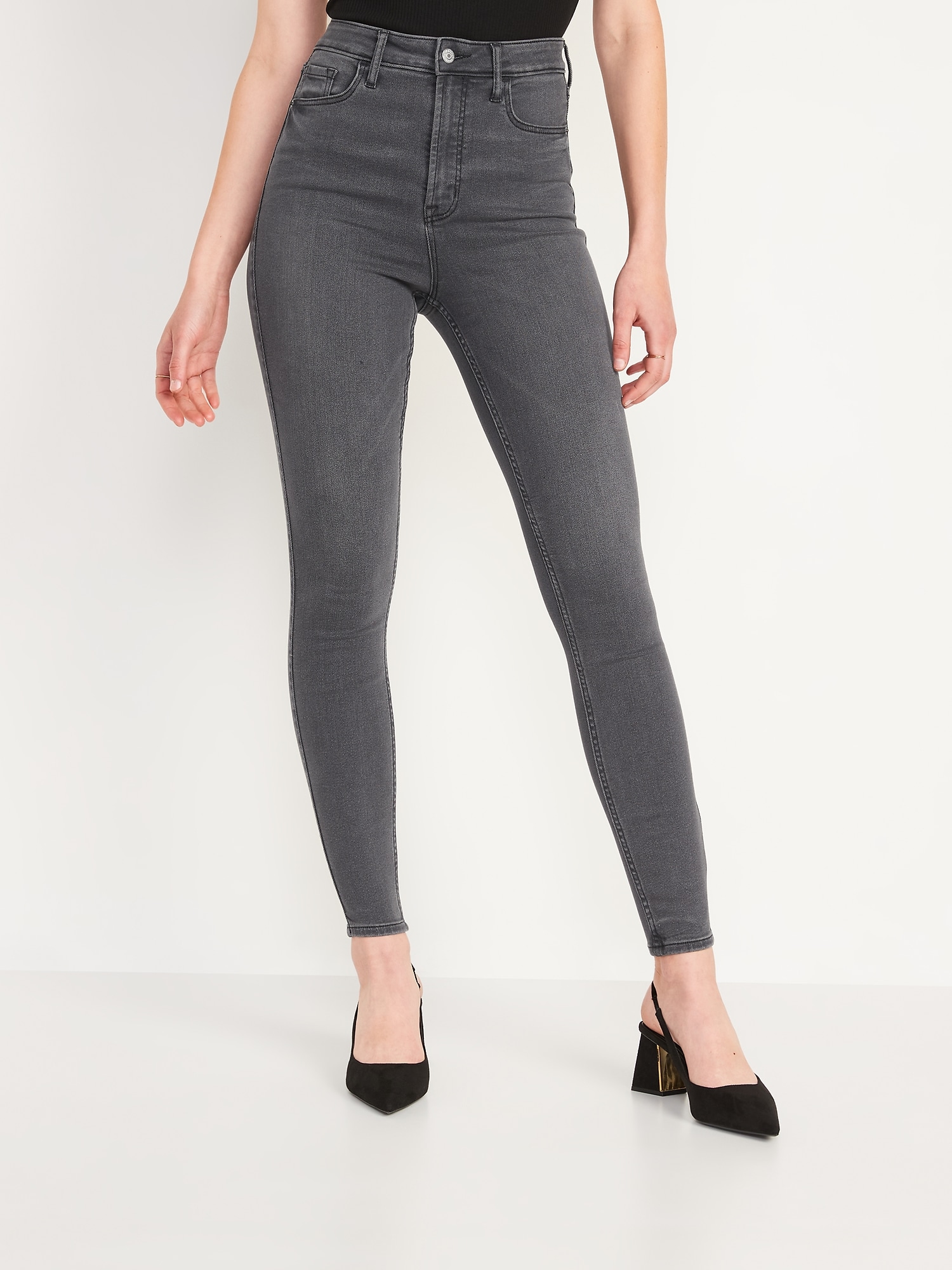Old Navy Higher High-Waisted Rockstar 360° Stretch Gray-Wash Super Skinny Jeans for Women gray. 1