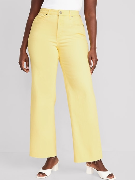 Image number 5 showing, Extra High-Waisted Pop-Color Wide-Leg Cut-Off Jeans