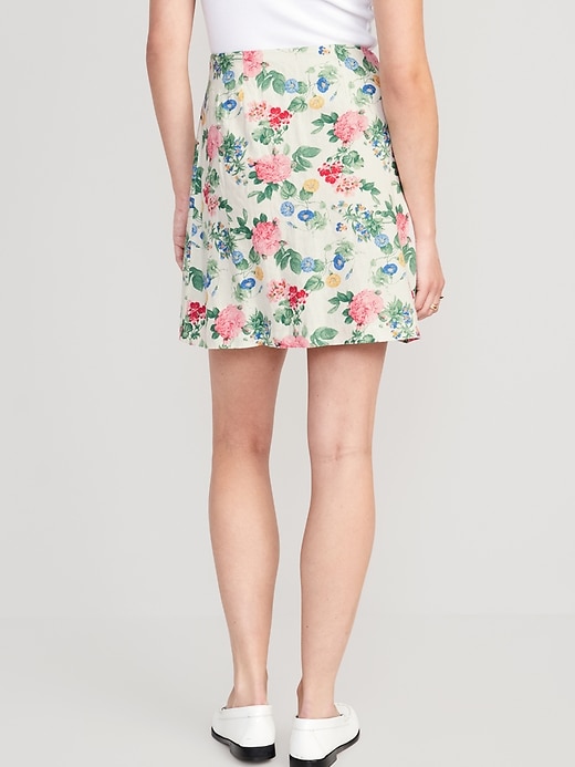 Image number 2 showing, High-Waisted Linen-Blend Mini A-Line Skirt