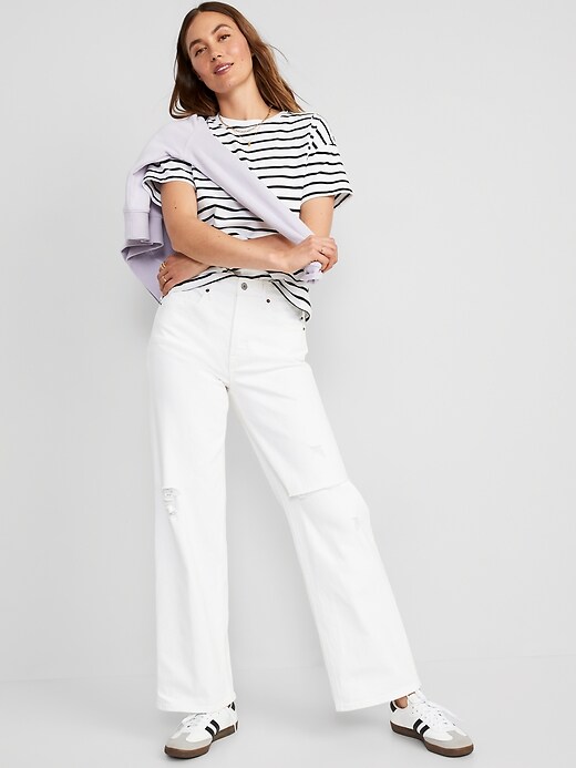Image number 3 showing, Extra High-Waisted Wide Leg Cut-Off White Jeans