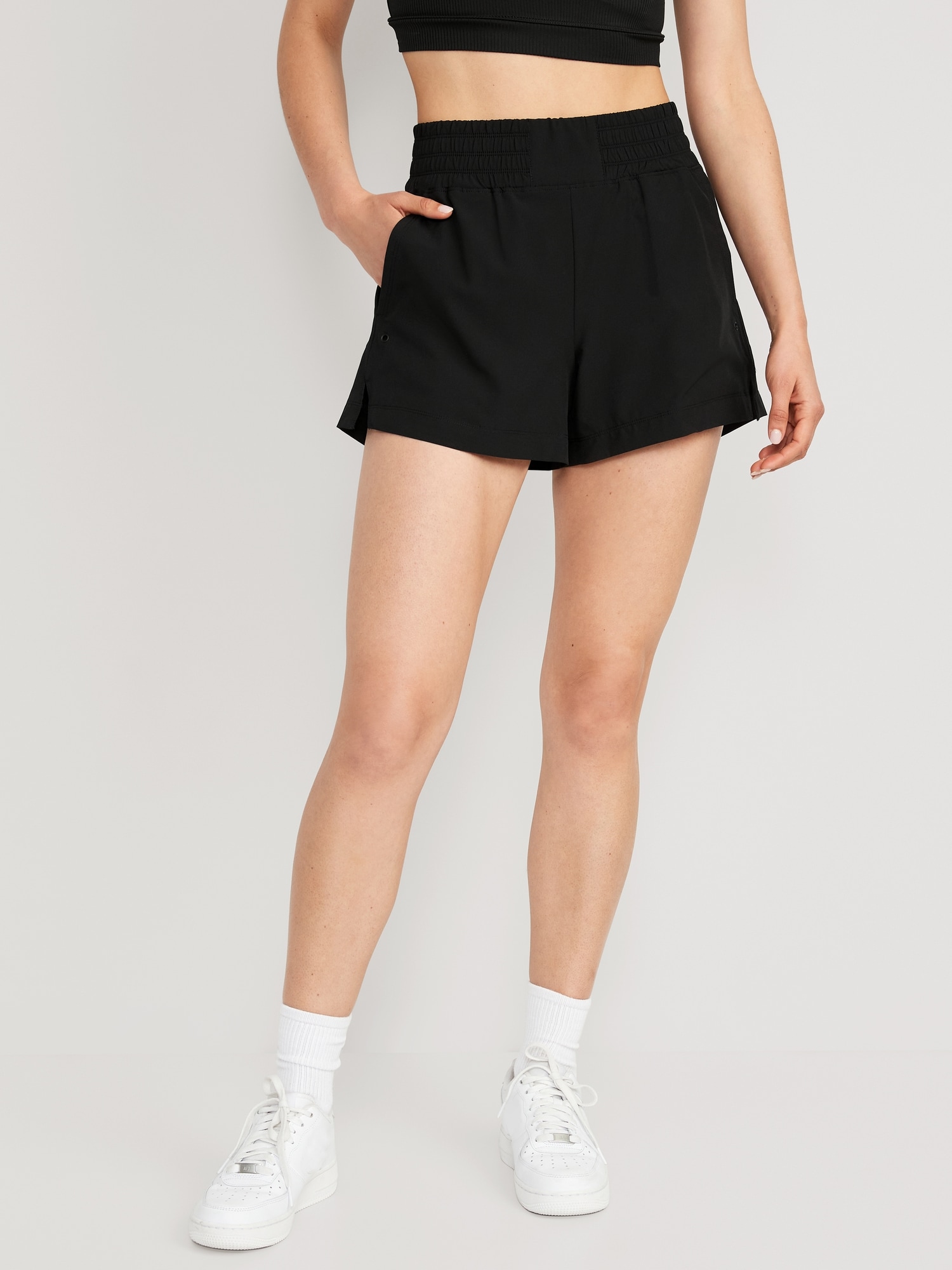 Old Navy - High-Waisted StretchTech Pull-On Shorts for Women - 4-inch  inseam black