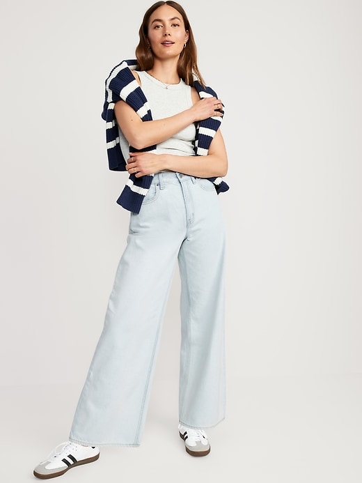 Image number 3 showing, Extra High-Waisted Baggy Wide-Leg Jeans