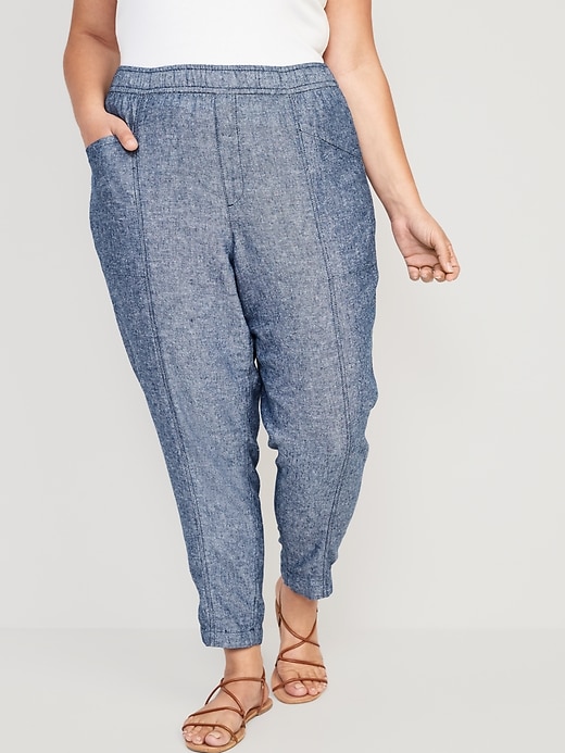 Image number 7 showing, High-Waisted Chambray Cropped Linen-Blend Tapered Pants