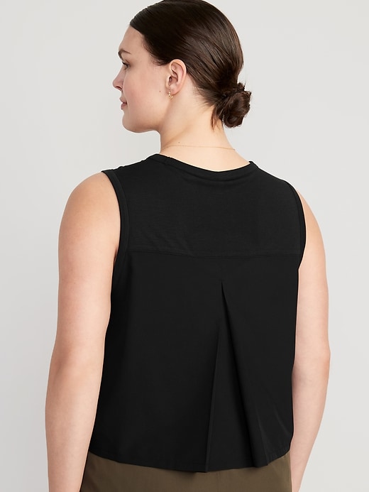 StretchTech Cinched-Hem Cropped Top