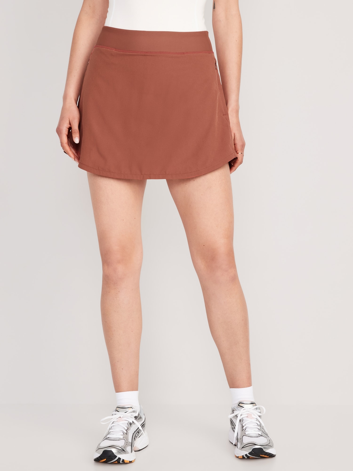 Old Navy - High-Waisted StretchTech Pleated 2-in-1 Skort for Women