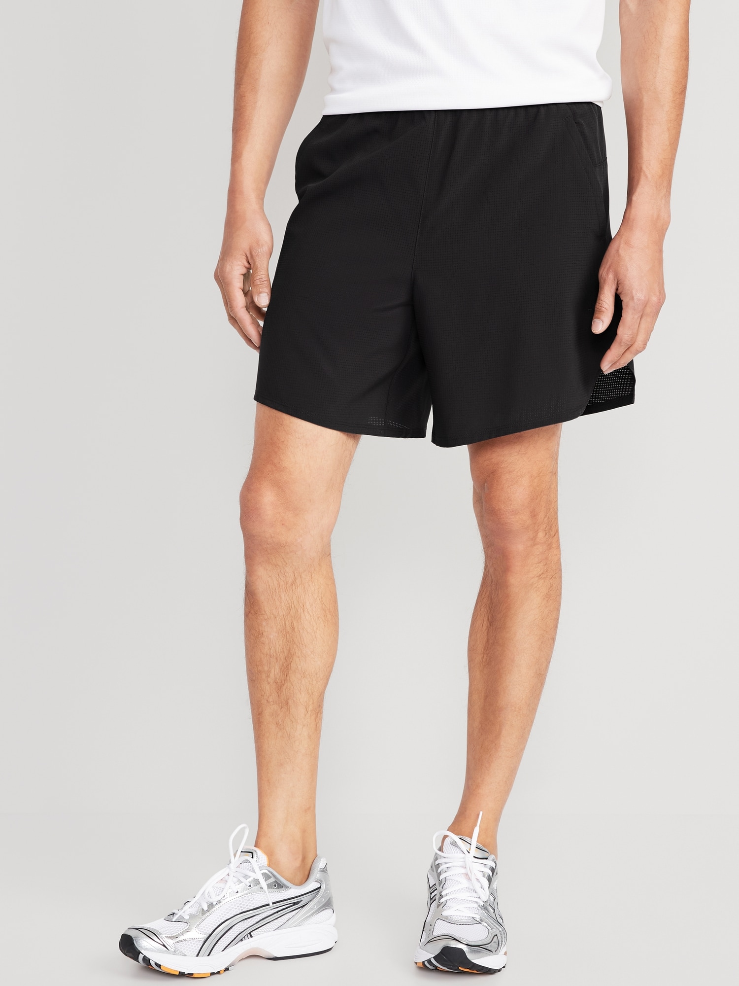 Old Navy StretchTech Lined Run Shorts -- 7-inch inseam black. 1