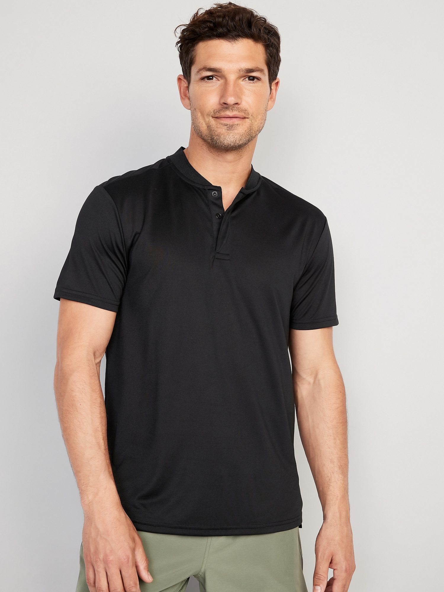 Old Navy Performance Core Banded-Collar Polo for Men black. 1