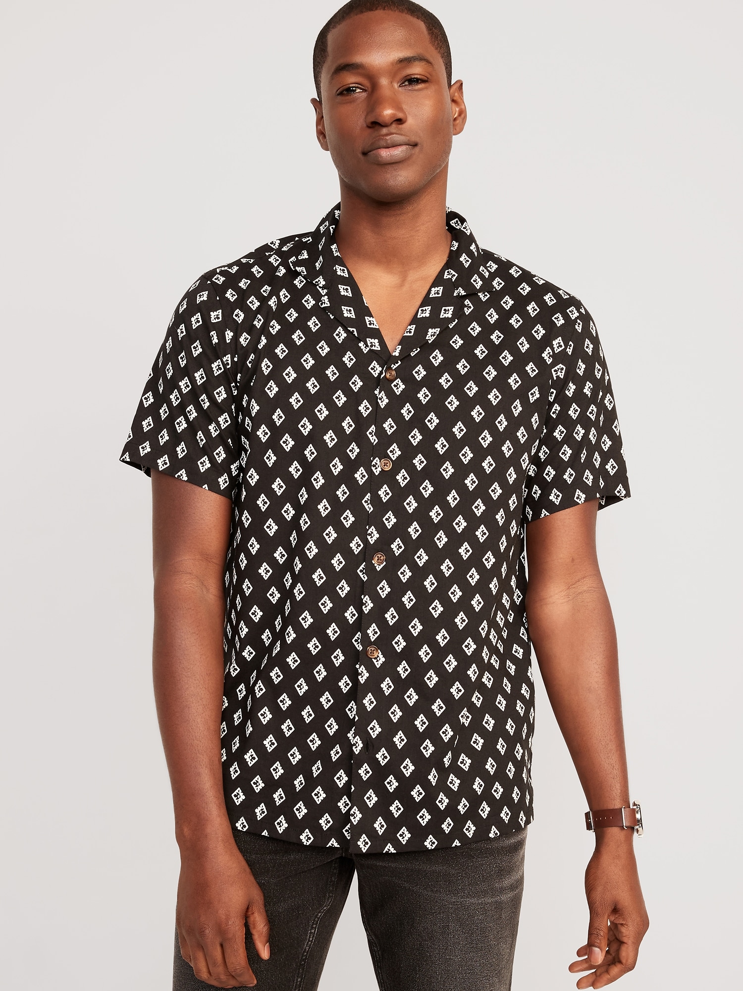 Shop Louis Vuitton Monogram Cotton Short Sleeves Logo V-neck